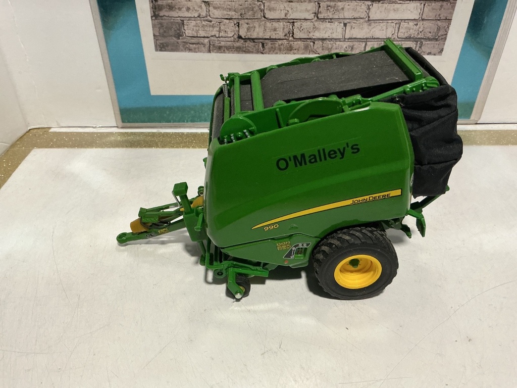 1:32 WIKING JOHN DEERE ROUND BALER 900 [DAMAGED BOX] image