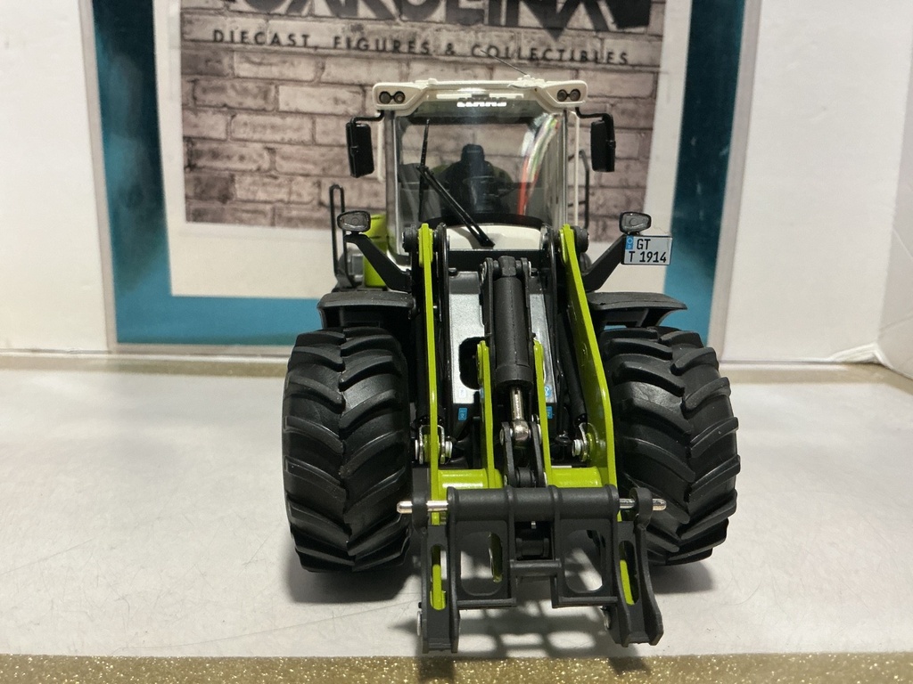 1/32 WIKING CLAAS TORION 1914 LOADER image