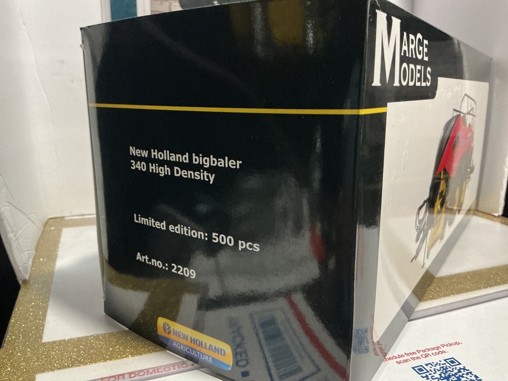 1/32 MARGE MODELS NEW HOLLAND BIGBALER 340 HIGH DENSITY RED image