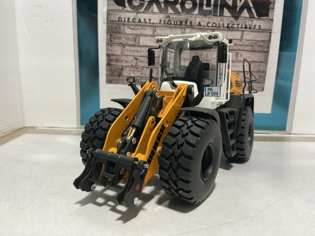 1/32 WIKING LIEBHERR RADLADER L 556 image
