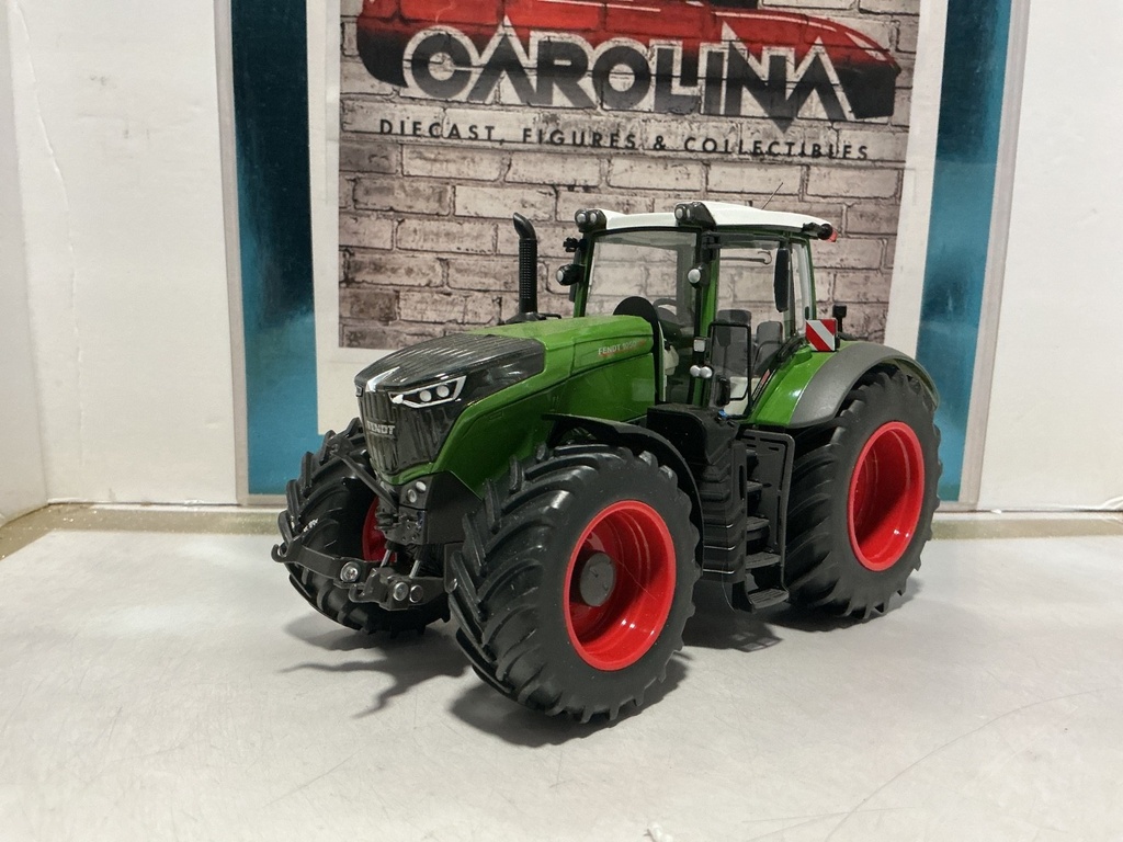 1/32 WIKING FENDT 1050 VARIO TRACTOR image