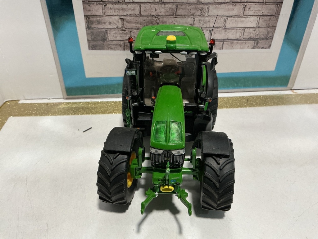 1:32 WIKING JOHN DEERE TRACTOR 7430 image