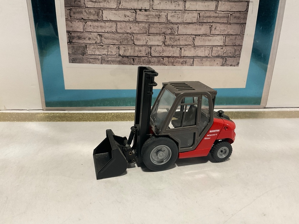 1/32 JOAL MANITON MSI 30T  {LOOSE NO BOX} image