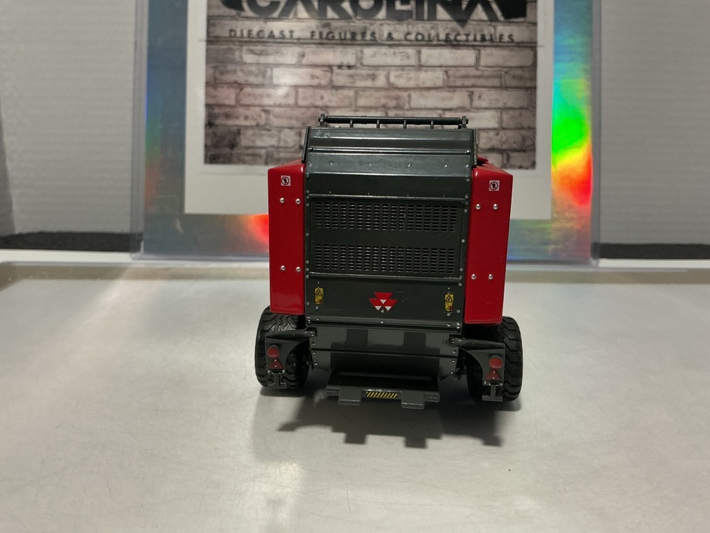 1/32 UNIVERSAL HOBBIES MASSEY FERGUSON 169V BALER   (NO BOX) image
