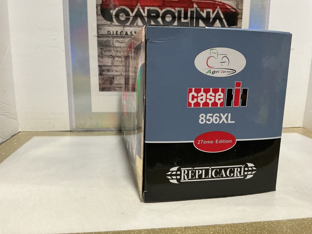 1/32  REPLICAGRI CASEIH 856XL  1241/2000 TRACTOR image
