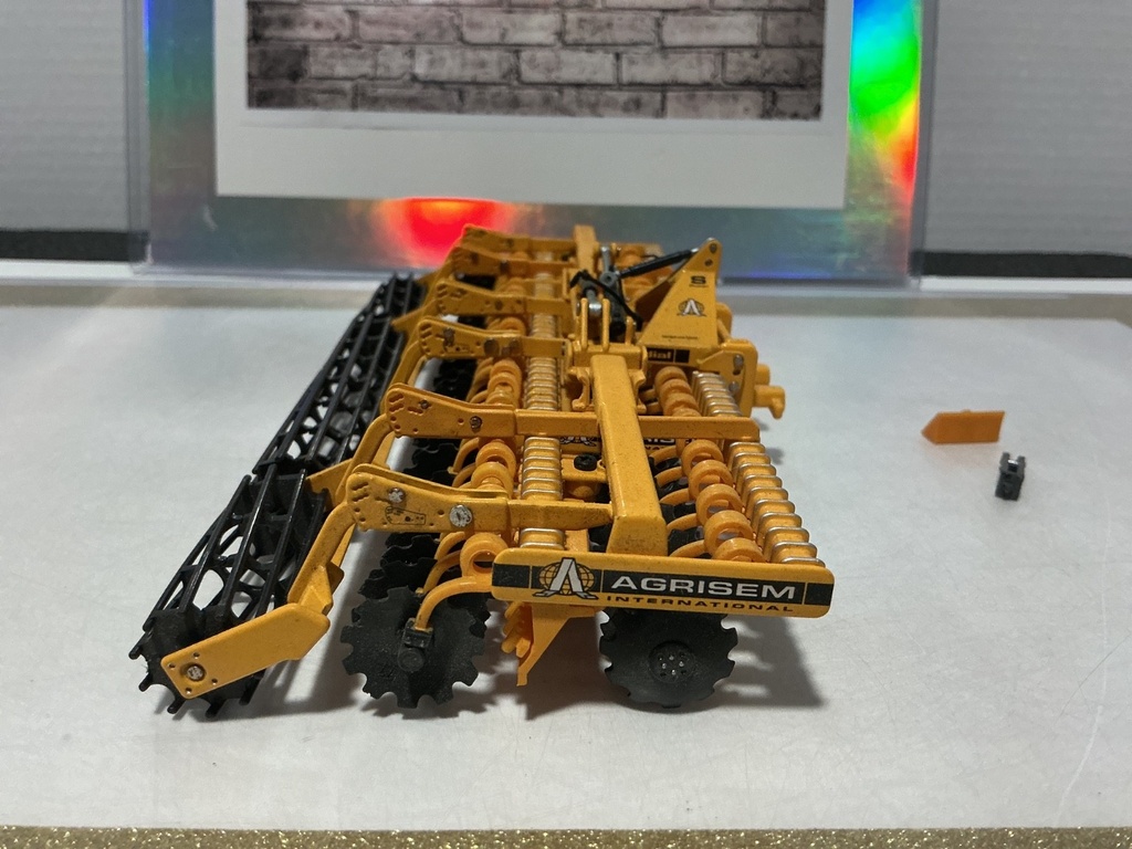 1/32 AGRISEN DISK MULCHER   (NO BOX) image