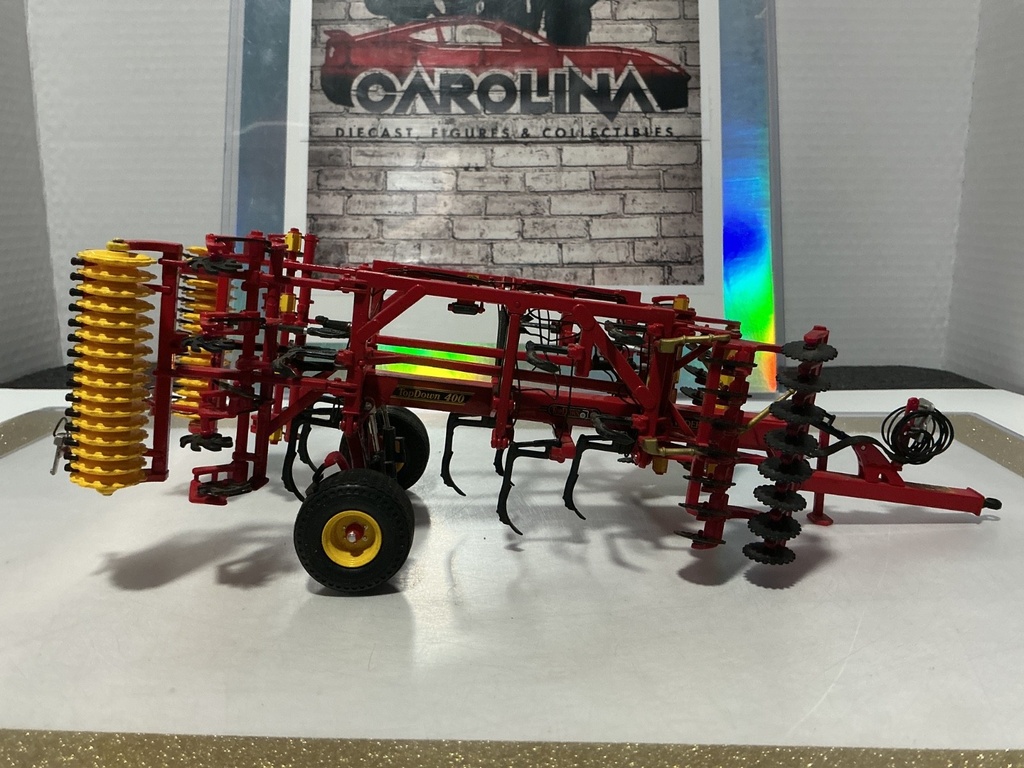 1/32 UNIVERSAL HOBBIES VADERSTAD DOWN 400  #2 (NO BOX) image