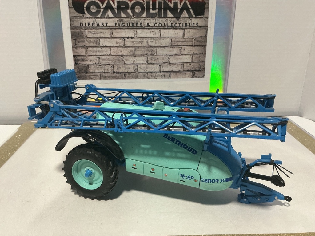 1:32 TENOR BERTHOUD FIELD SPRAYER image