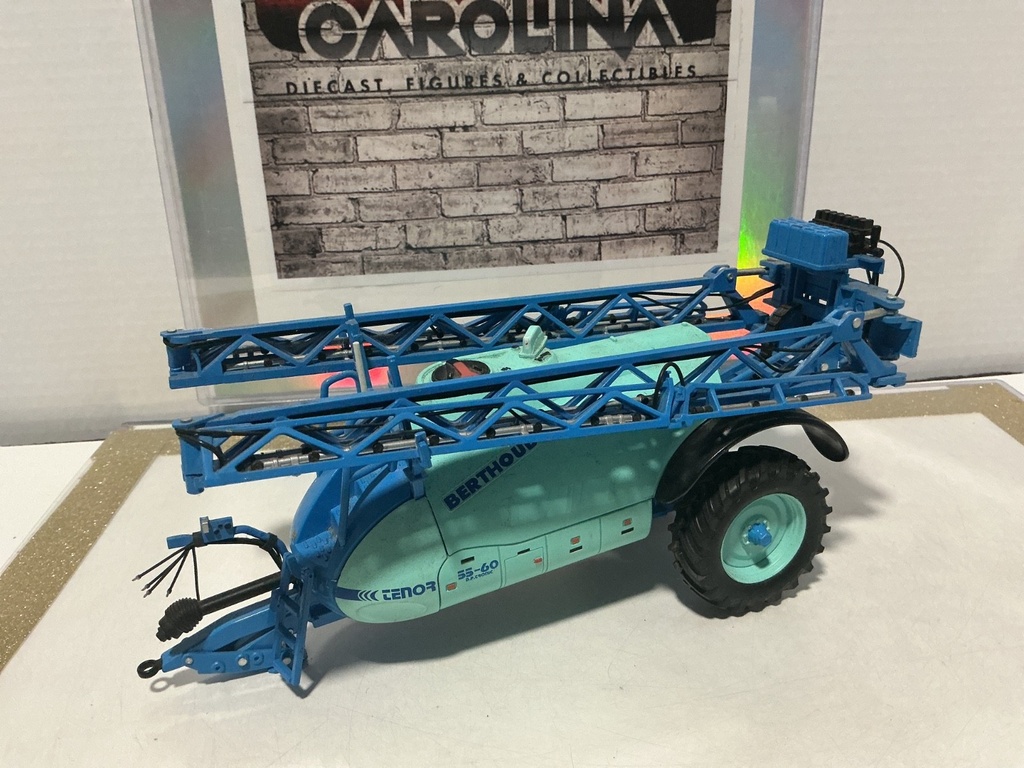 1:32 TENOR BERTHOUD FIELD SPRAYER image