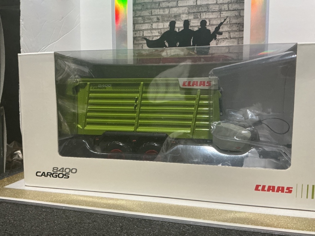 1/32 USK SCALE MODELS 8400 CLAAS CARGOS image