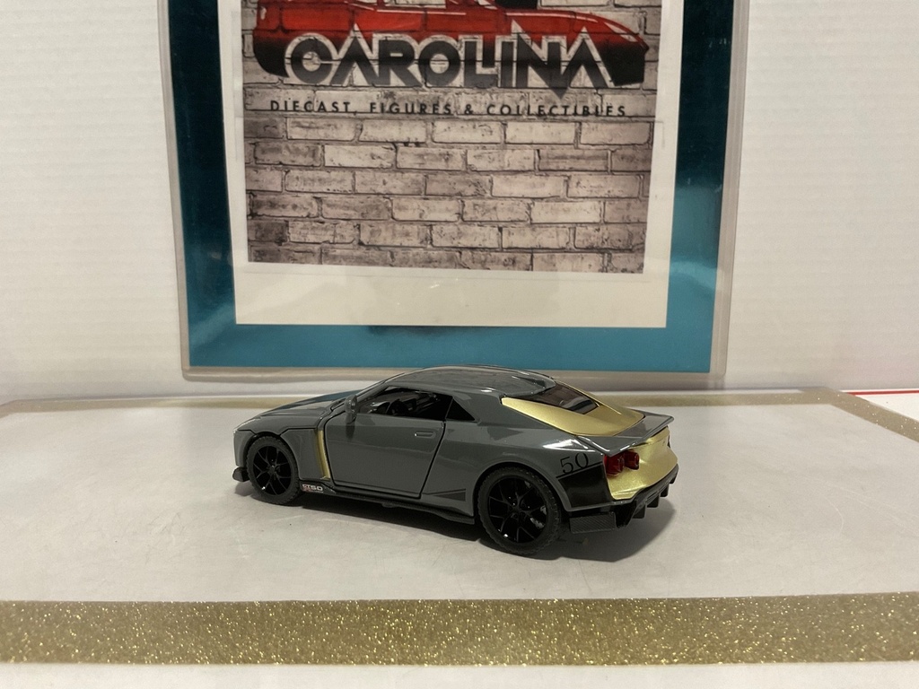 1:32 Diecast Pull Back Car with Lights and Sound NISSAN GTR image