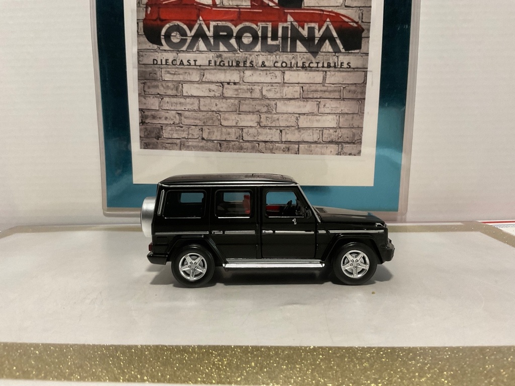 1:32 Diecast Pull Back Car with Lights and Sound MERCEDES G350D image