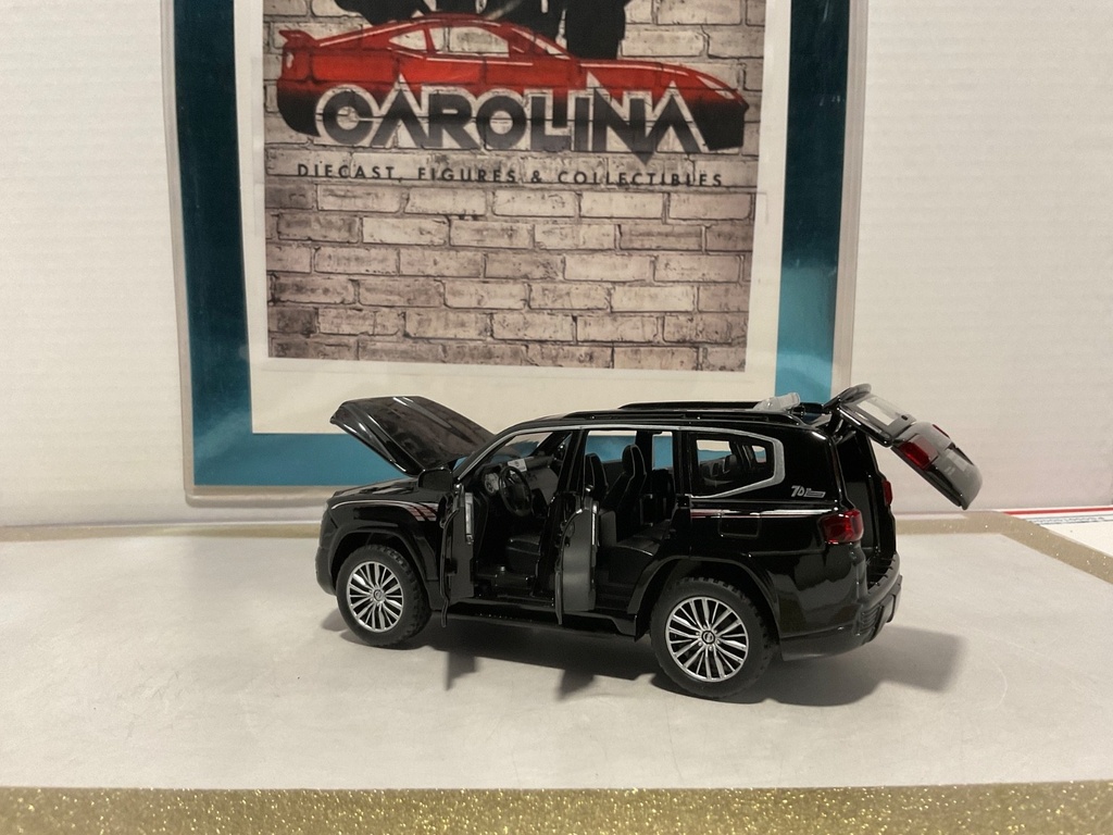 1:32 Diecast Pull Back Car with Lights and Sound TOYOTA LAND CRUISER image