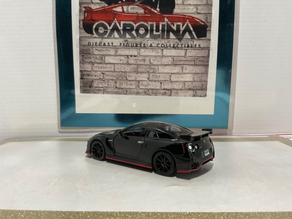 1:32 Diecast Pull Back Car with Lights and Sound NISSAN GRT NISMO image
