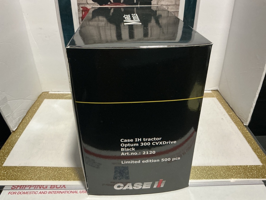 1/32 MARGE MODELS CASE IH TRACTOR OPTUM 300 CVX DRIVE image