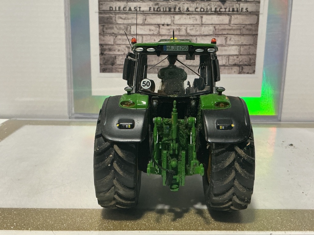 1:32 WIKING - JOHN DEERE 6250R LIMITED EDITION 1000 PIECES image