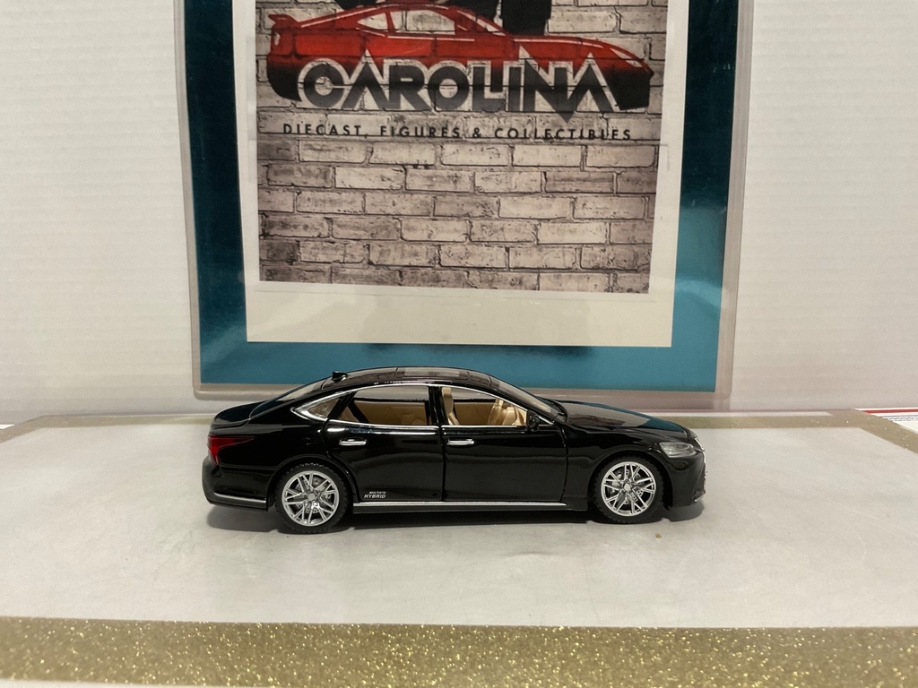 1:32 Diecast Pull Back Car with Lights and Sound LEXUS LS500H image
