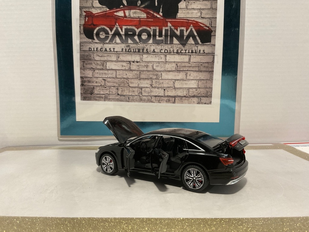 1:32 Diecast Pull Back Car with Lights and Sound AUDI A6 L image