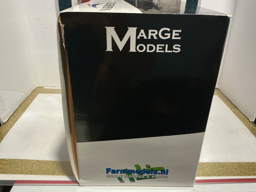 1/32 MARGE MODELS VREDSTEIN TIRES CASE IH MAGNUM 380 CVX image