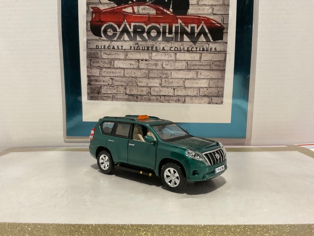 1:32 Diecast Pull Back Car with Lights and Sound TOYOTA LAND CRUISER PRADO image
