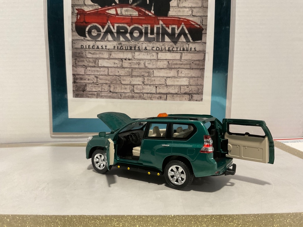 1:32 Diecast Pull Back Car with Lights and Sound TOYOTA LAND CRUISER PRADO image