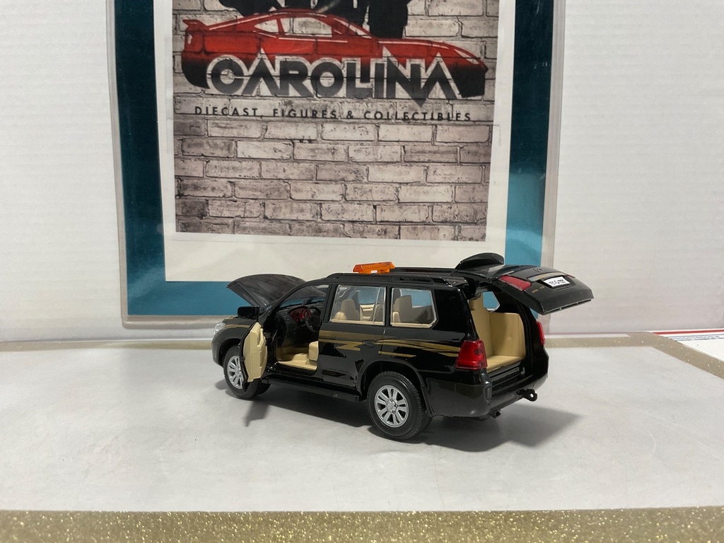 1:32 Diecast Pull Back Car with Lights and Sound TOYOTA LAND CRUISER VXR image
