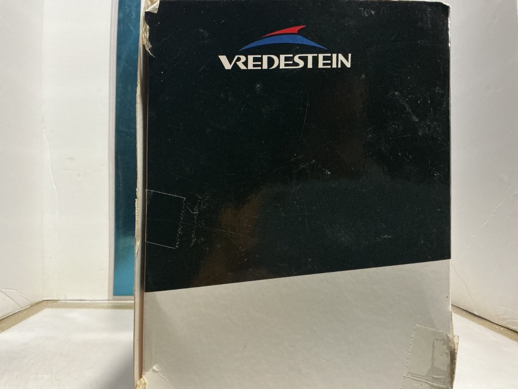 1/32 MARGE MODELS VREDSTEIN TIRES CASE IH MAGNUM 380 image