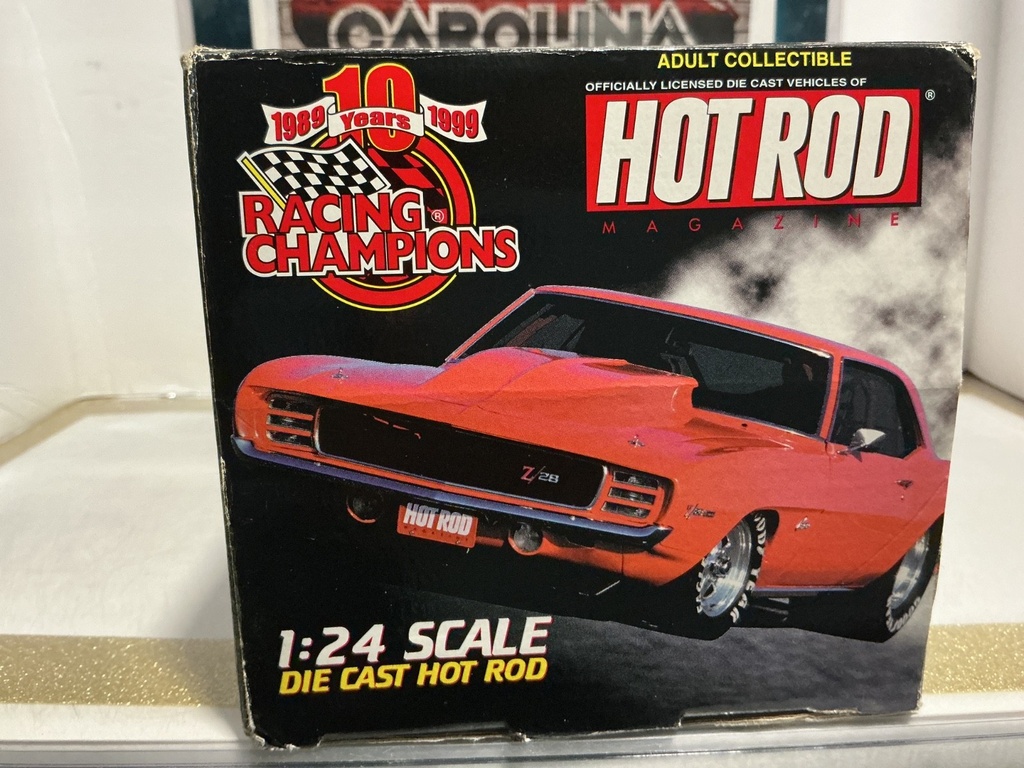 1/24 RACING CHAMPIONS HOT ROD - ISSUE #102 ‘32 FORD COUPE 1 OF 2,499 image