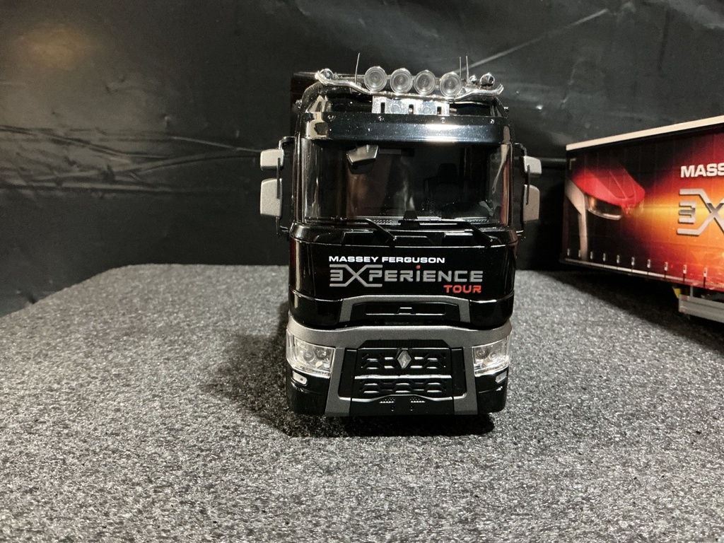 1/32 MARGE MODELS MASSEY FERGUSON EXPERIENCE TOUR TRACTOR TRAILER image