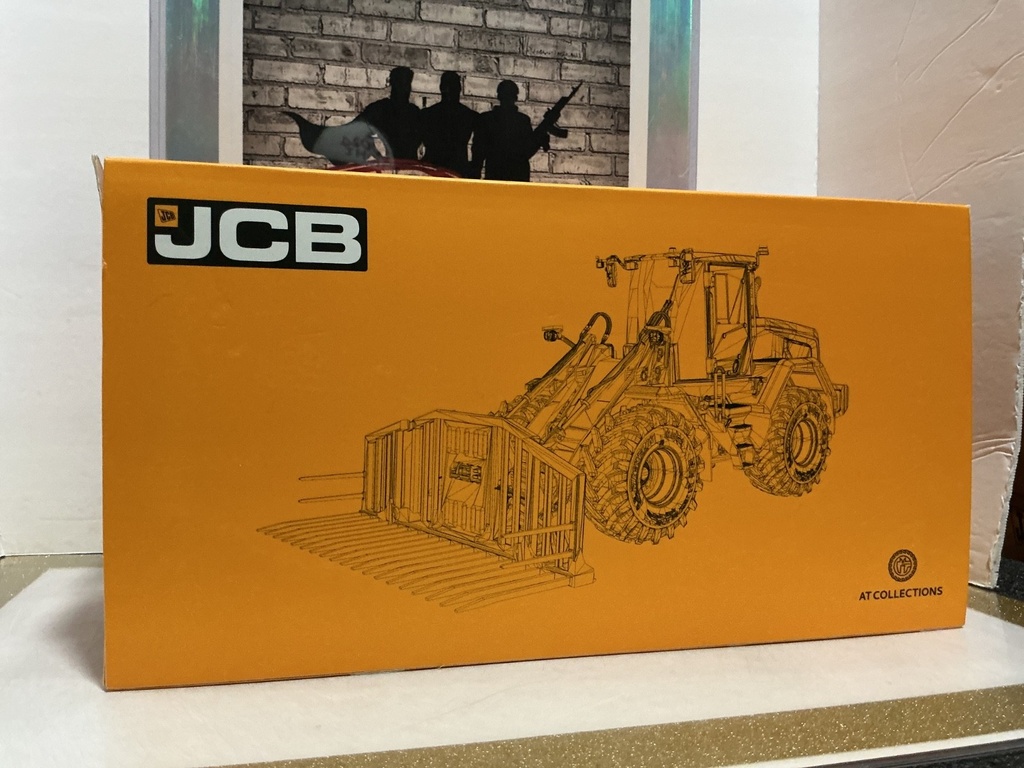 1/32 AT COLLECTIONS JCB 435S STAGE V WHEEL LOADER image
