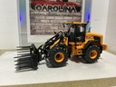 1/32 AT COLLECTIONS JCB 435S STAGE V WHEEL LOADER image