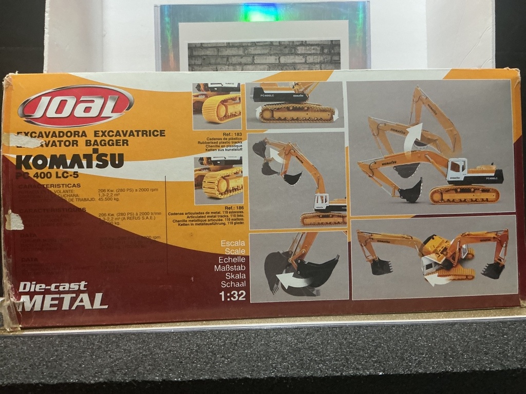 1/32 JOAL KOMATSU EXCAVATOR PC  400LC-5 BOX HAS TEAR * image