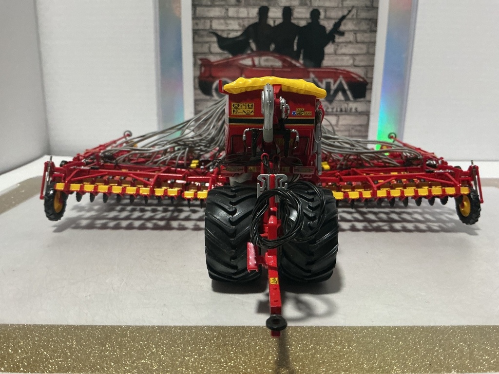 1:32 VADERSTAD RAPID A 800C SEED DRILL  [NO BOX] image
