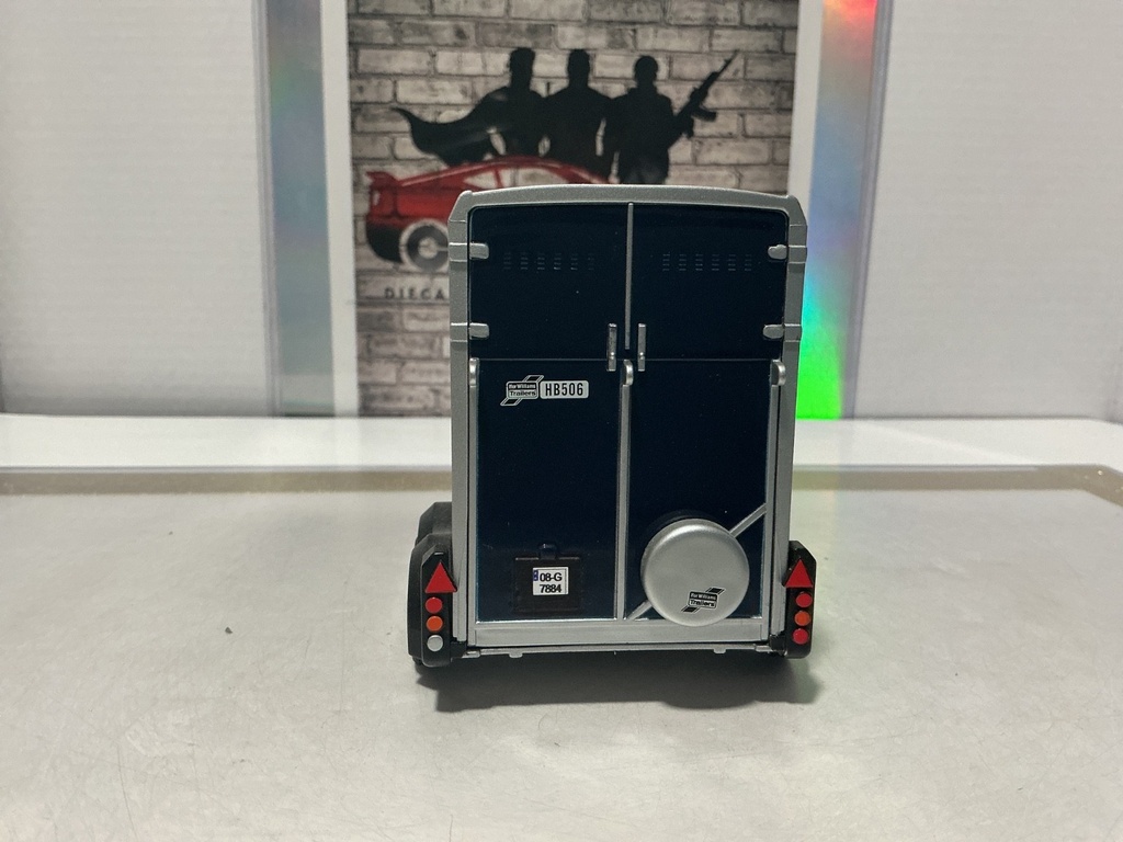 1:32 ERTL WILLIAMS DUAL AXLE HORSE BOX TRAILER [NO BOX] image