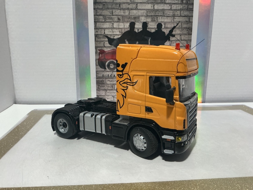 1:32 SIKU SCANIA R620 TRACTOR TRAILER [NO BOX] - SEE ALL PICS #2 image
