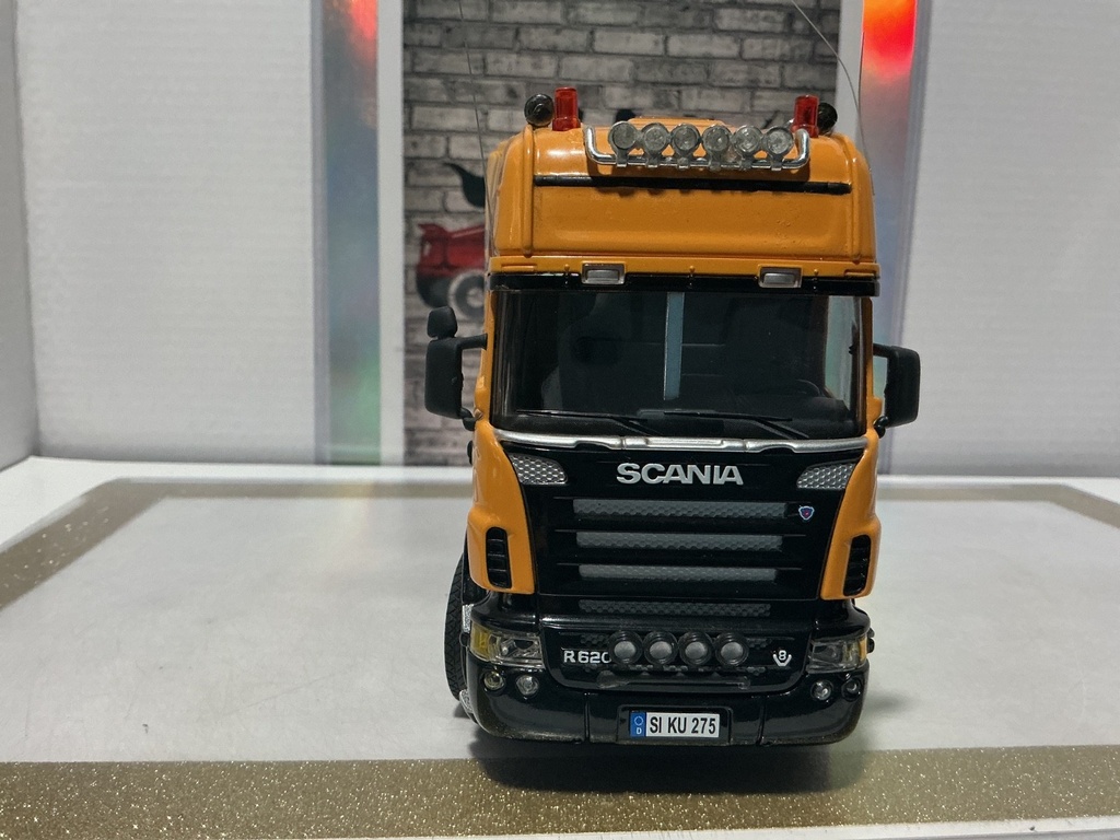 1:32 SIKU SCANIA R620 TRACTOR TRAILER [NO BOX] [DISPLAYED] #1 image