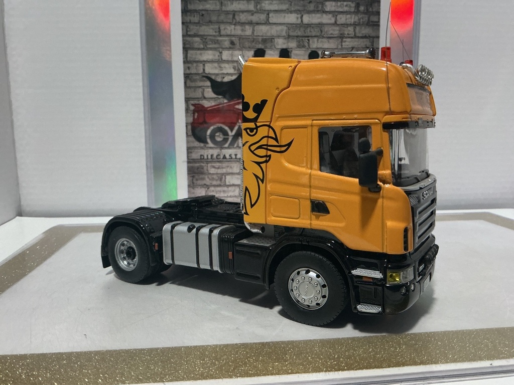 1:32 SIKU SCANIA R620 TRACTOR TRAILER [NO BOX] [DISPLAYED] #1 image