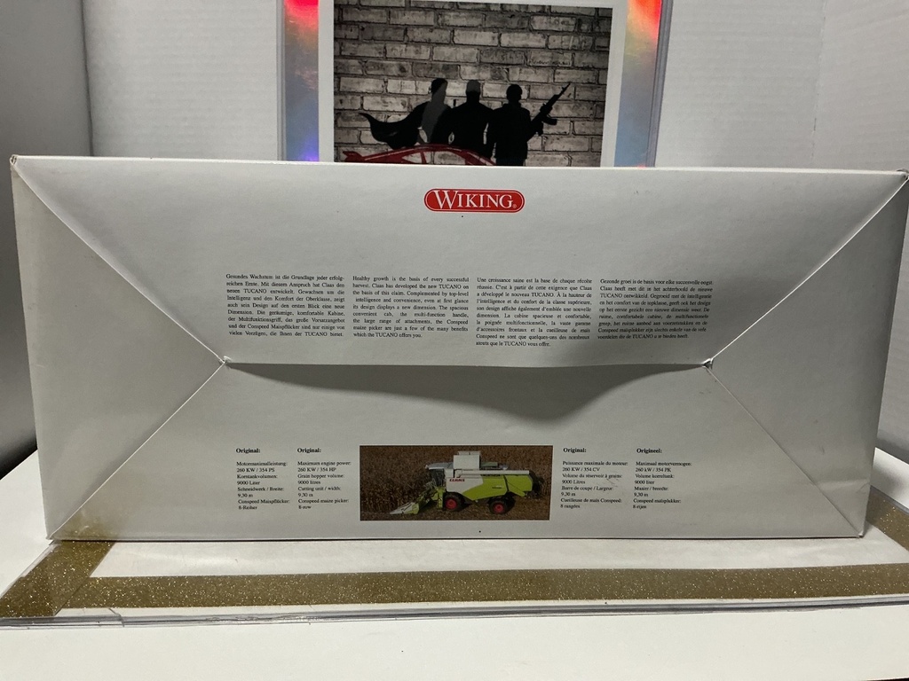 1/32 WIKING - CLAAS 570 TUCANO [DISPLAYED UNIT] image