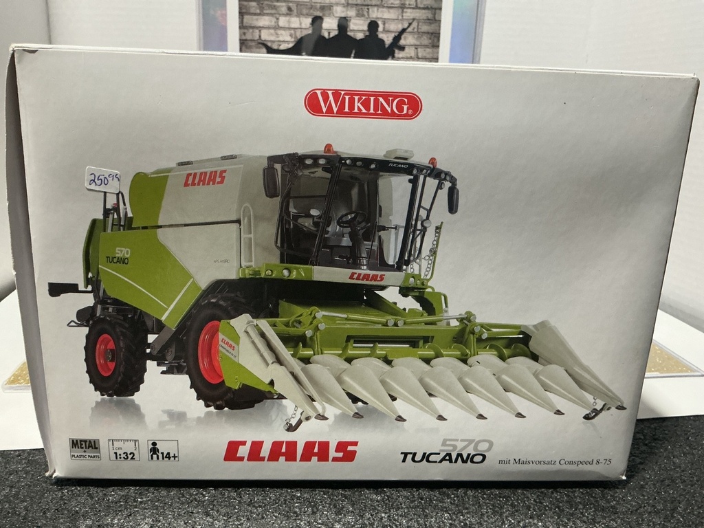 1/32 WIKING - CLAAS 570 TUCANO [DISPLAYED UNIT] image