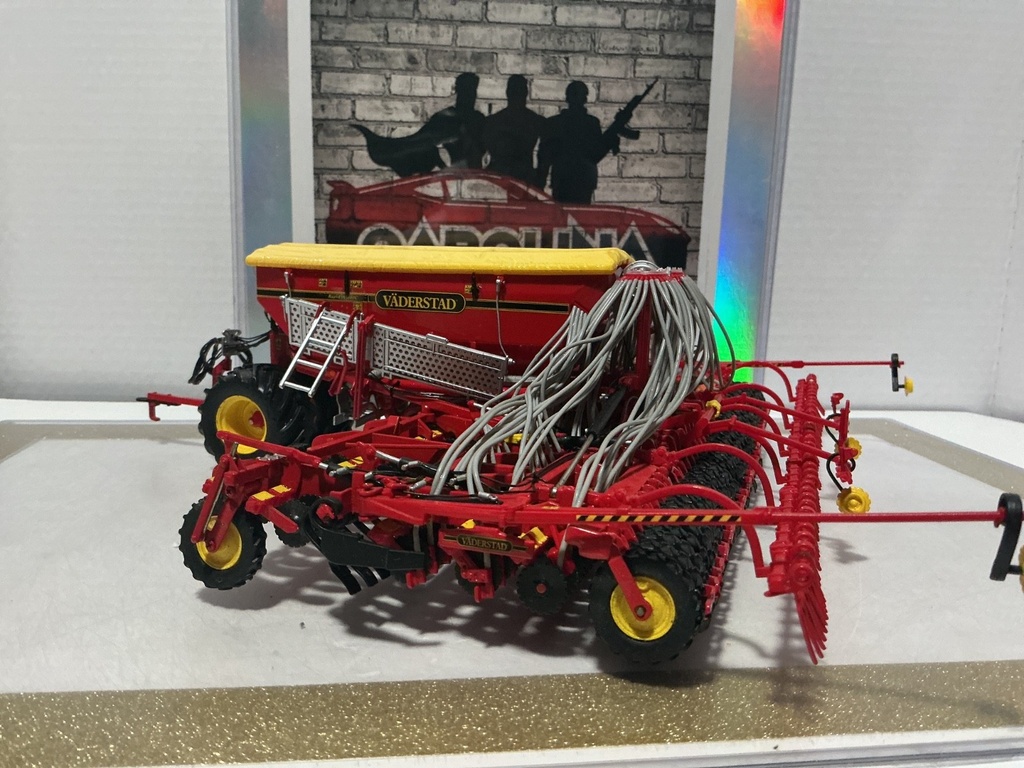 1:32 VADERSTAD RAPID A 800C SEED DRILL  [NO BOX] image