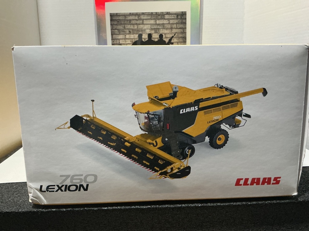 1/32 WIKING - CLAAS 760 TUCANO [DISPLAYED UNIT] image