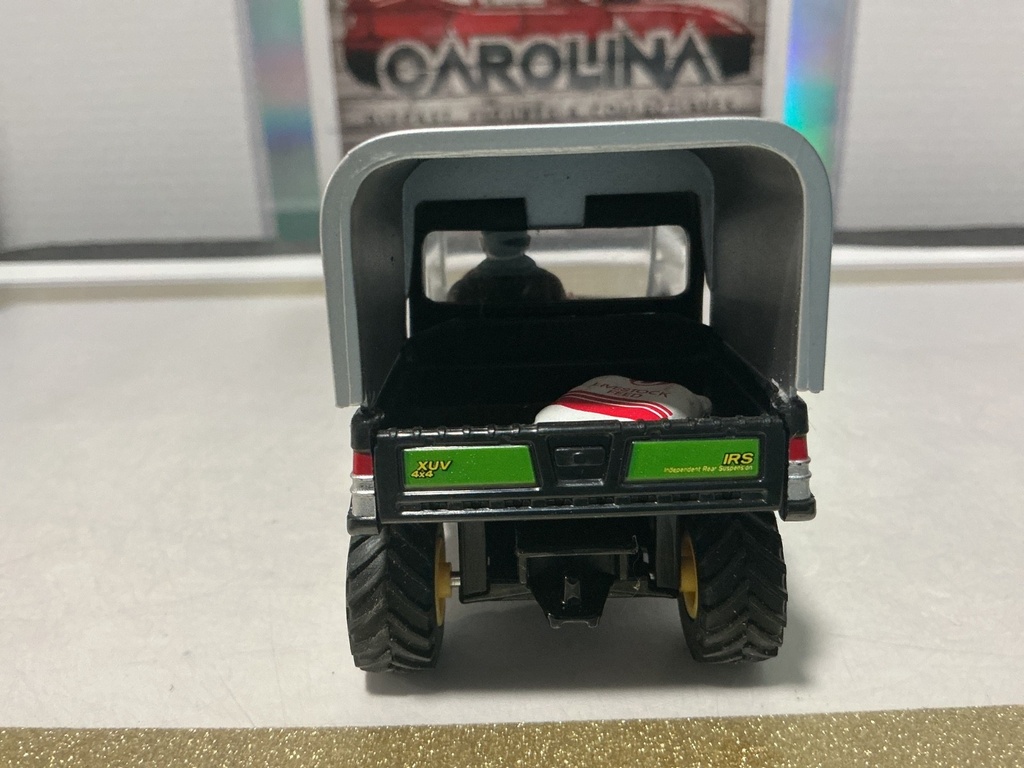 1/32 - SIKU MODEL JOHN DEERE 8550 XUV 4X4 GATOR [NO BOX] image