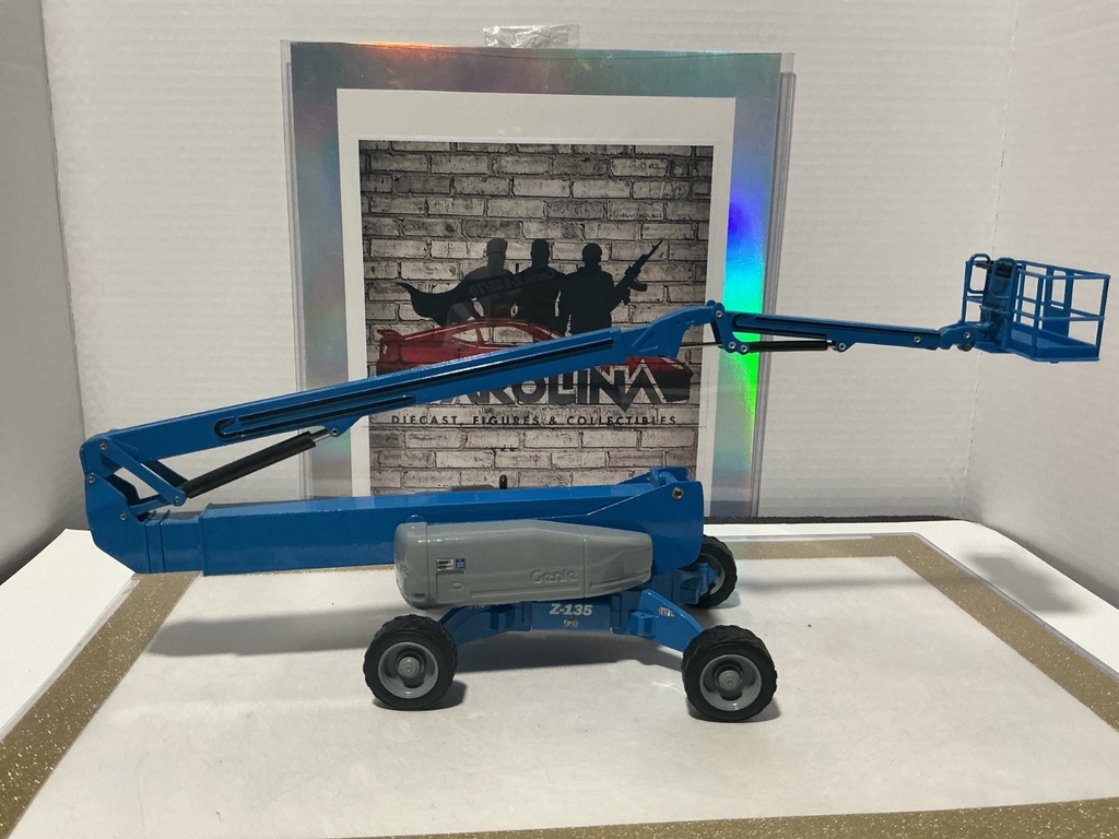 1:32 GENIE Z 135/70 BOOM LIFT  [NO BOX] image