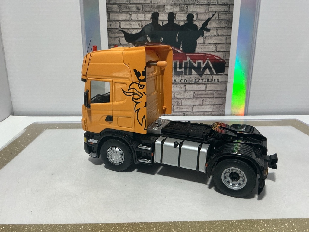 1:32 SIKU SCANIA R620 TRACTOR TRAILER [NO BOX] - SEE ALL PICS #4 image