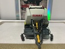 1:32 UNIVERSAL HOBBIES CLAAS QUADRANT 3400 SQUARE BALER [NO BOX] image