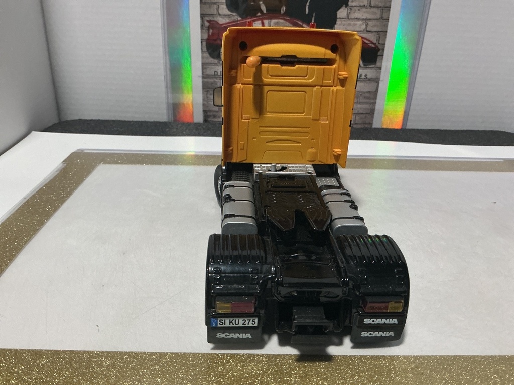 1:32 SIKU 275 SCANIA TRUCK #38 [NO BOX] [DISCOLOR/STICKER APPLIED] [SEE PHOTOS] image