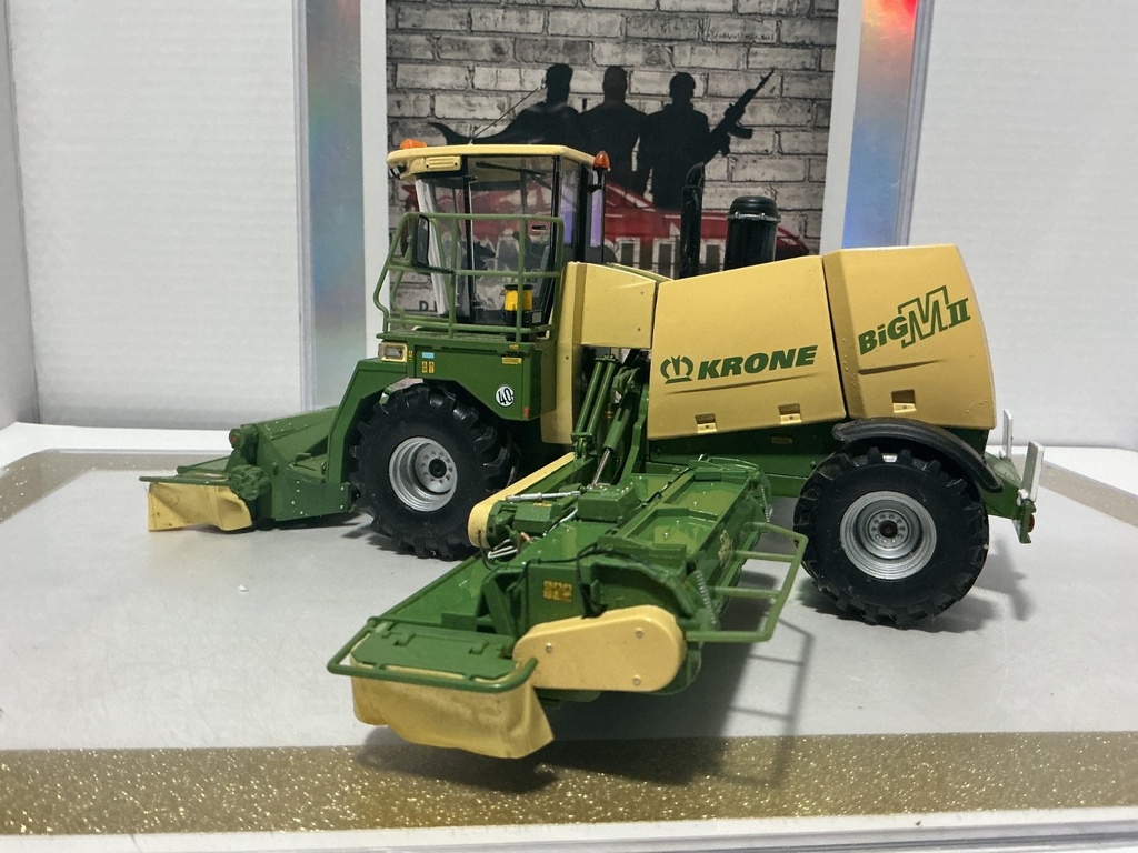 1:32 KRONE BIG M II MOWER [NO BOX] #2 image
