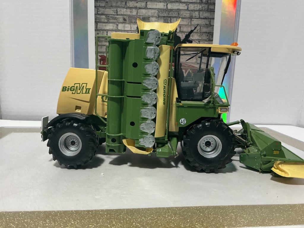 1:32 KRONE BIG M II MOWER [NO BOX] #2 image