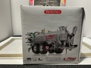 1/32 WIKING - FLIEGL VAKUUMFASSWAGEN VFW 18.000 L PROFILINE MIT GULLEGRUBBER image