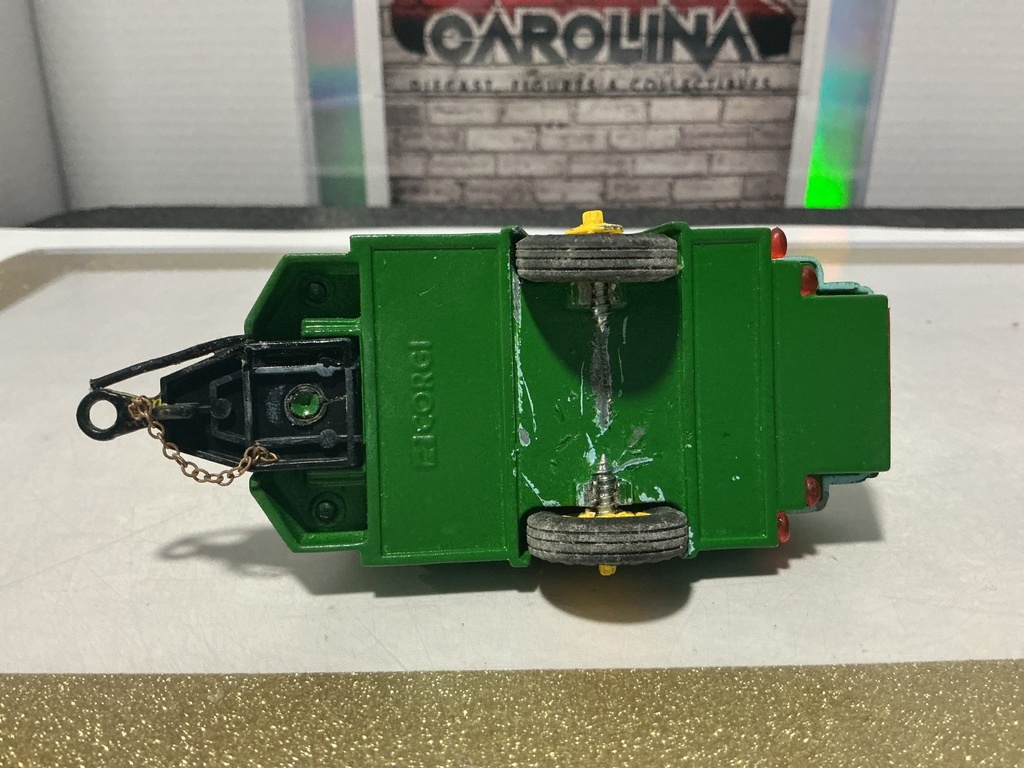 1:32 CORGI JOHN DEERE TOOL BOX PVIL BEHIND [REPAIRED, SEE BOTTOM OF] [NO BOX] image